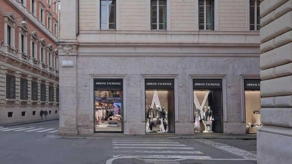 armani-exchange-roma-202353C05067-8402-48CC-A62D-02DC61AF3F86.jpg